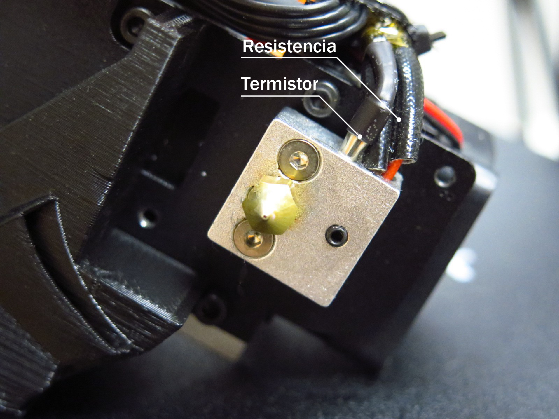 Termistor_en_el_hotend.jpg
